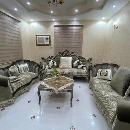 Spacious 4-Room Apartment with City View Ta'if Exterior photo