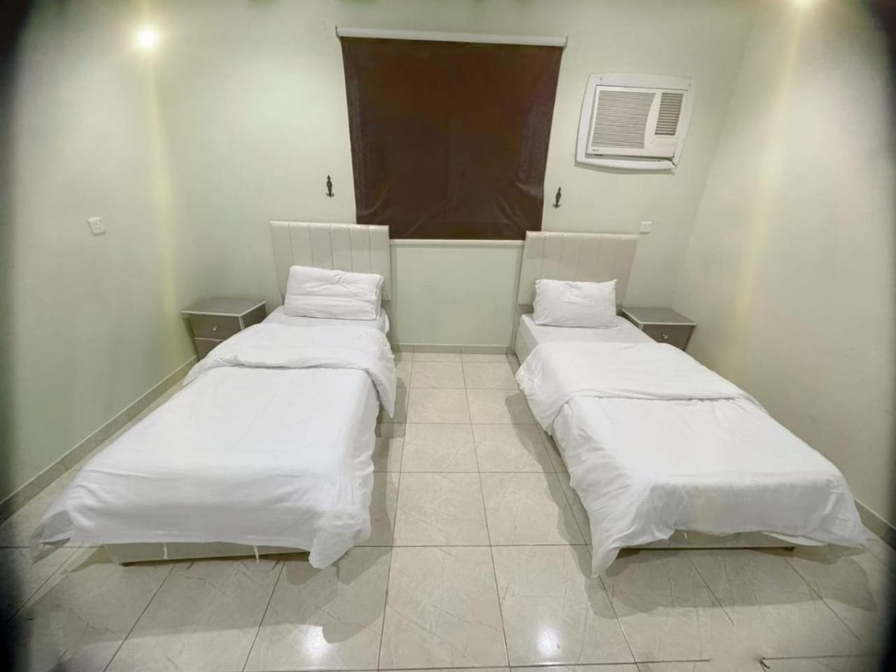 Spacious 4-room With View Apartment *